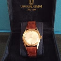 ¿Qué valor puede tener reloj chapado en oro Universal Geneve Polerouter Microrotor ?