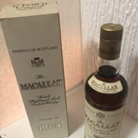 Saber valor de una botella de whisky antigua