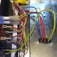 Tengo un horno vitrocerámica tecka hc495me y los mandos de la vitroceramica van al revés (en el 1 va al máximo y 6 al mínimo)