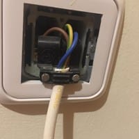 Tipo de enchufe para radiador.