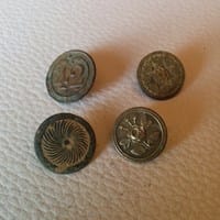 Botones antiguos ¿Alguien puede darme datos?