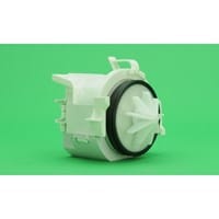 Bomba desagüe lavavajillas Balay viejo, mojada por dentro. No desagua. Tira el agua por delante por el suelo