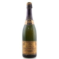 Cuanto puede valer un veuve clicquot ponsardin de 1900. Tengo algunas bien conservadas, donde ofrecerlas y cuanto pueden costar,