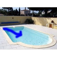 ¿Ubicar una piscina en una dirección en la que el viento sopla en dirección afecta a los skimmers?