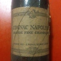 Botella de COGNAC NAPOLEÓN, Grande Fine Champagne, Reserve 1802, E. Piercel De Saint-Jacques.