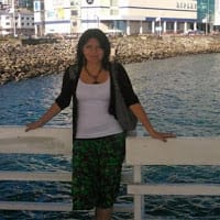 Gloria Oyarzo