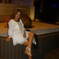 angela  Zamora