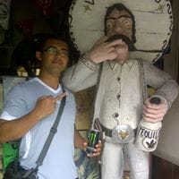 Daniel A Valderrama M