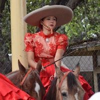 Vivian María León