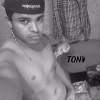 Tony Chaves