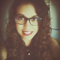 Abril Mora ReyVe