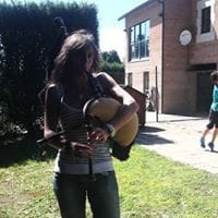 Itzel Bathwyn