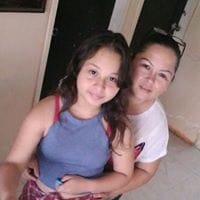 Gloria Leon
