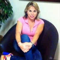 Isabel Flores