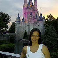 Yoly  Arellano
