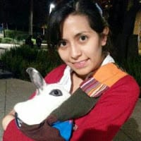 TANIA FLORES
