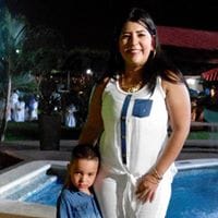 Paula Carolina Farias Zambrano