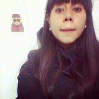 Valeria Flores