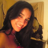 Angela Melo