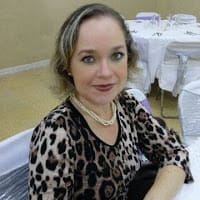 ESTRELLA ROBLES