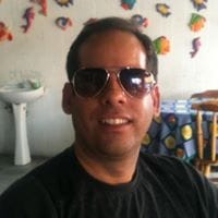 Ángel  Hernández