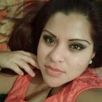 LA PEQUE  OVALLE