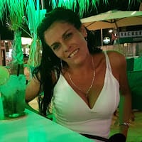 Beca Bayon González