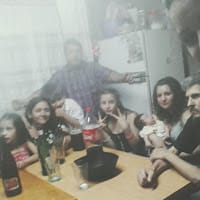 Linda Familia