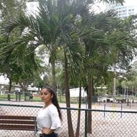 Jennifer Flores varela