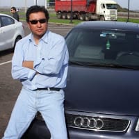 ROBERTO ESCOBAR