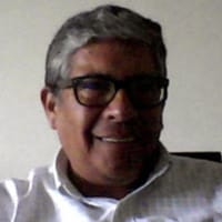 Carlos Alvarez