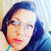 Younique By Caterina Travnik