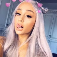 Ariana grande side Grande