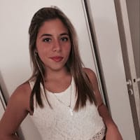 lia abril toro flores