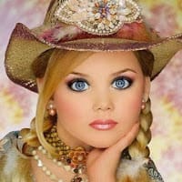 luz neyra orrego muñeton