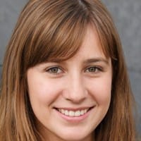 Simone  Tashiua