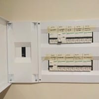 Caidas de diferencial bipolar en instalación eléctrica nueva