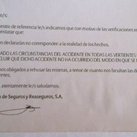 Mi seguro reusa reparar mi coche